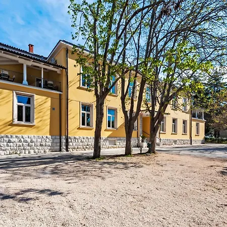 Aurum Health & Climatotherapy Center Szálloda